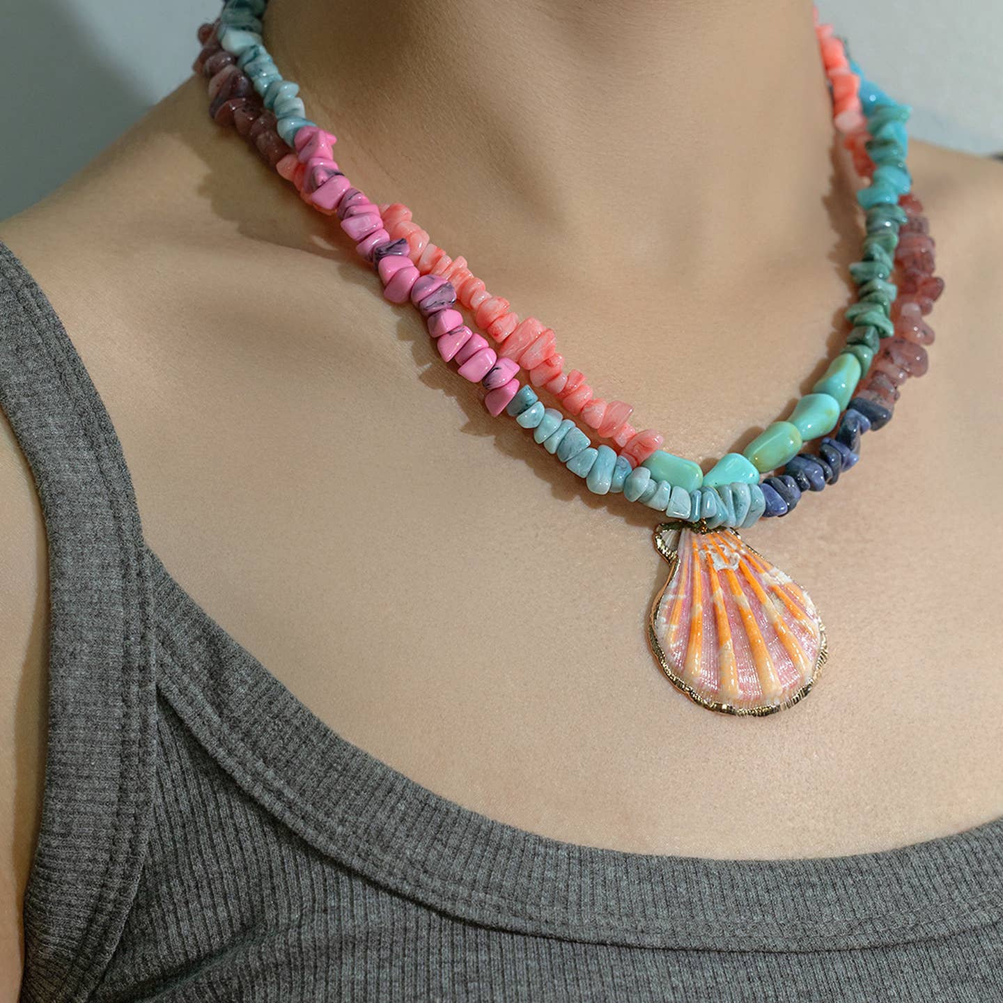 Shell Pendant Necklace