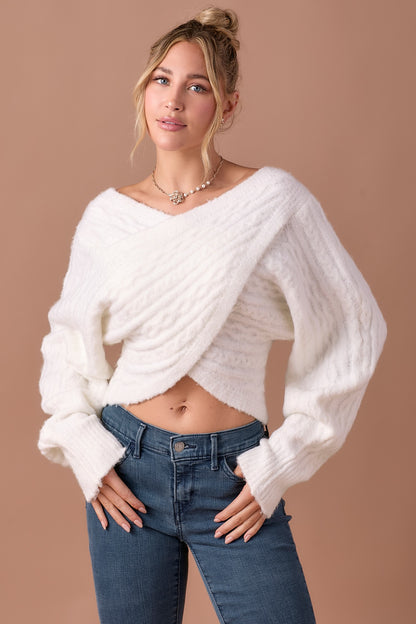 Cable knitted reversible cropped sweater