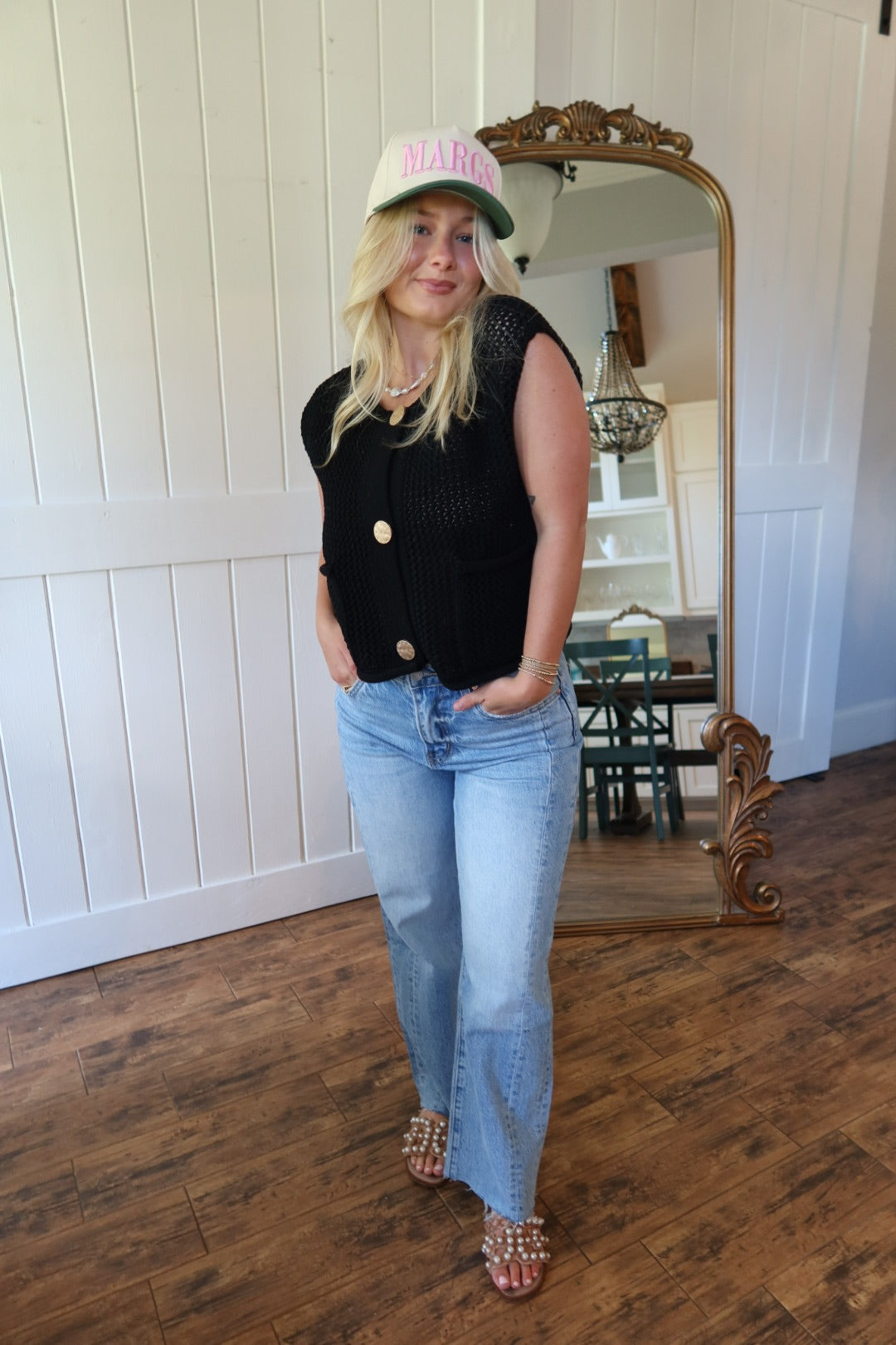 HIGH RISE STRAIGHT LEG JEAN
