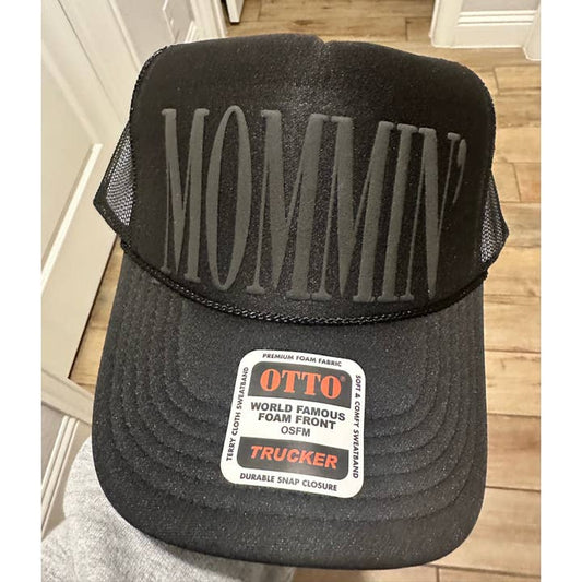 Mommin' Trucker Hat