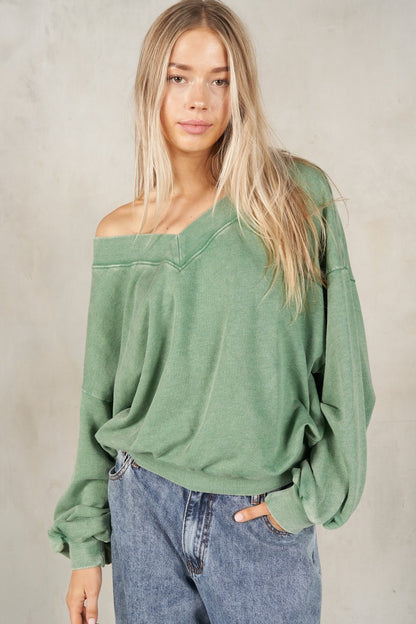 Kelly Green V-neck pullover